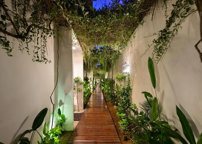 Monaco Blu Villas, Collection By Portier スミニャック